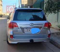 تۆیۆتا لاند کروزەر